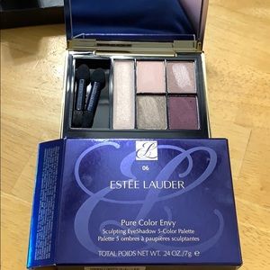 Ester Lauder Currant Desire eye palette